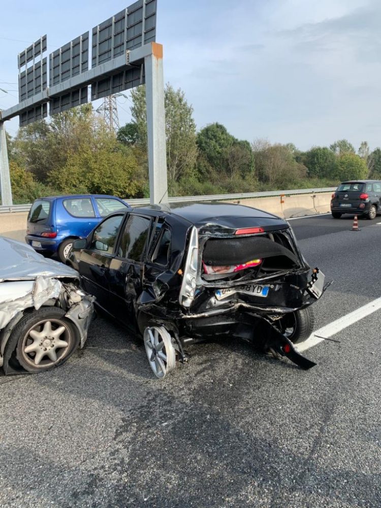 NICHELINO – Incidente in tangenziale: un ferito