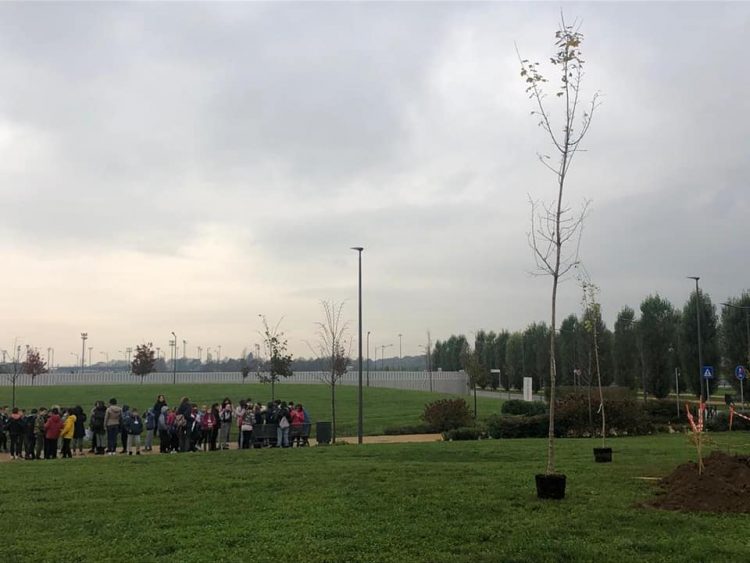 NICHELINO – Festa degli alberi con le scuole del territorio a Stupinigi