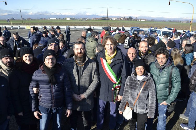 NICHELINO – L’amministrazione a fianco dei lavoratori Embraco