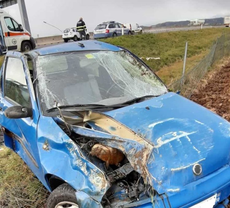 TANGENZIALE – 22enne esce di strada ferendosi gravemente