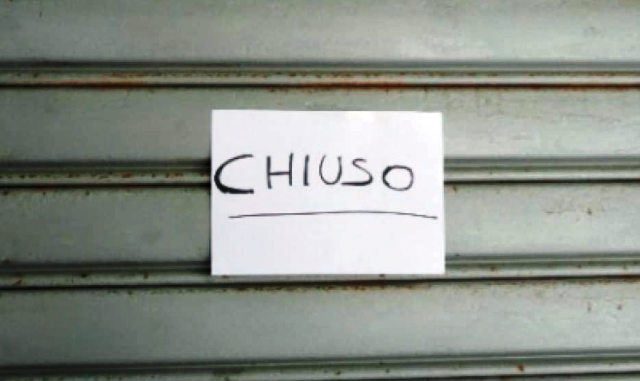 CORONAVIRUS – Chiusi tutti i negozi di vicinato: il governo inasprisce le misure