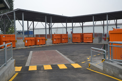 RIFIUTI – Stop all’uso dei centri di conferimento per limitare gli spostamenti
