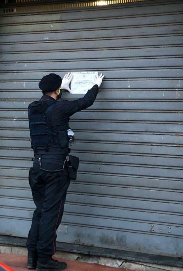 MONCALIERI – Panetteria chiusa dai carabinieri per irregolarità sulle disposizioni Covid