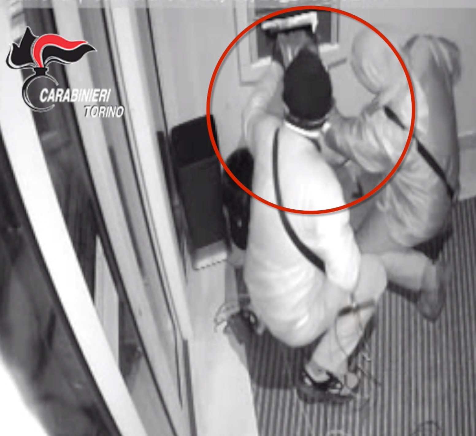 CRONACA – Sgominata banda che faceva saltare i bancomat