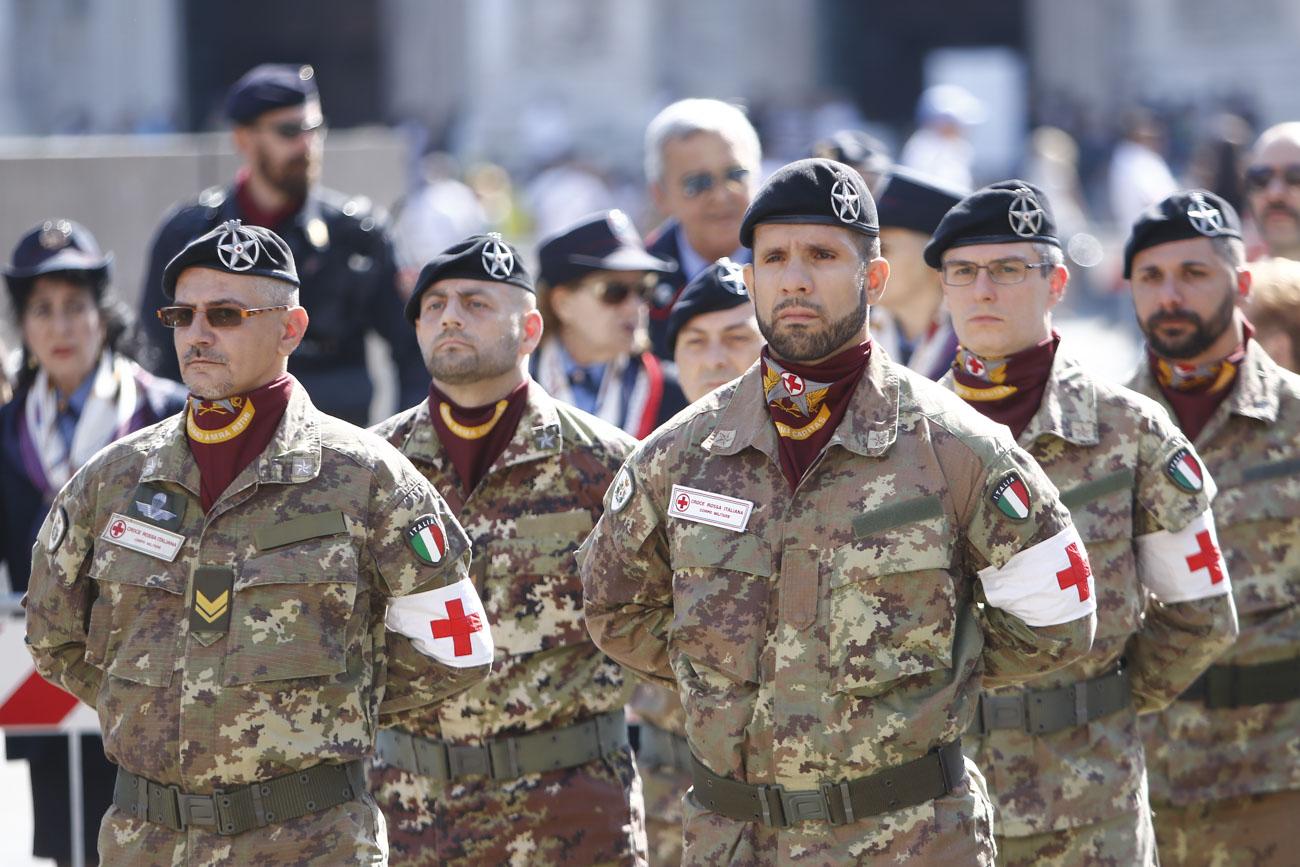 VIRUS – Anche gli infermieri militari a sostegno delle case di riposo