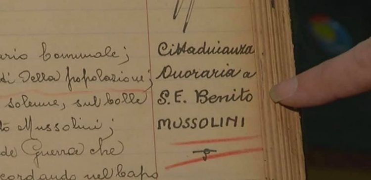 NICHELINO – Revocata la cittadinanza onoraria a Benito Mussolini