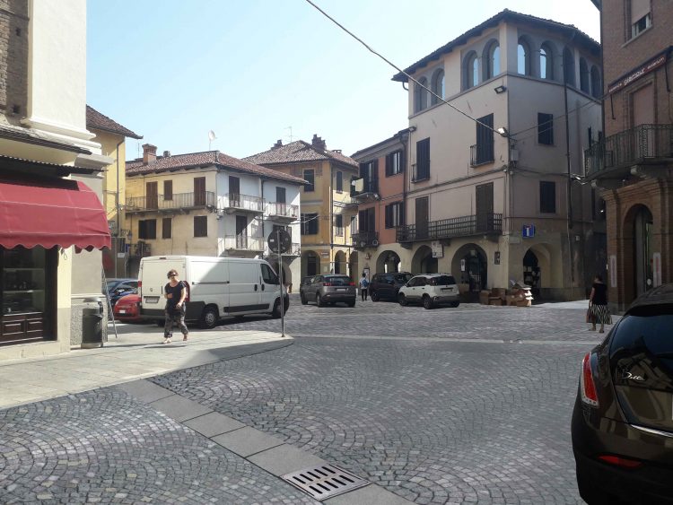 CARMAGNOLA – Pronto il nuovo progetto del mercato in piazza Garavella