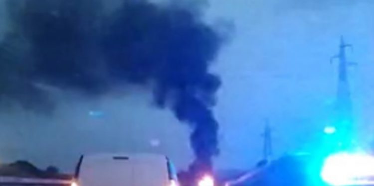 CANDIOLO – Auto brucia in tangenziale