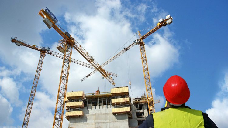 CARO MATERIALI – I Comuni entro fine agosto scriveranno al Governo per indicare gli aumenti dei cantieri