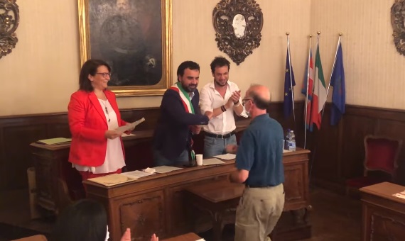 MONCALIERI – Premiati i volontari che hanno combattuto il covid