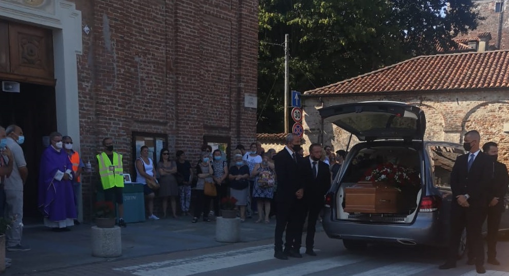 LA LOGGIA – I funerali di Gianfranco Trafficante. Don Marini: “Non giudicare”