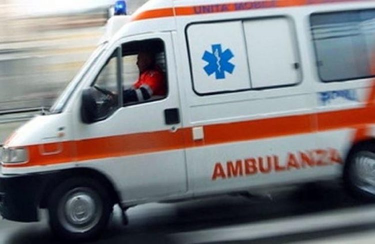 SANTENA – Grave incidente in via Asti: auto contro un camion