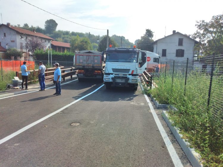 TROFARELLO – Prove di collaudo al ponte di Valle Sauglio