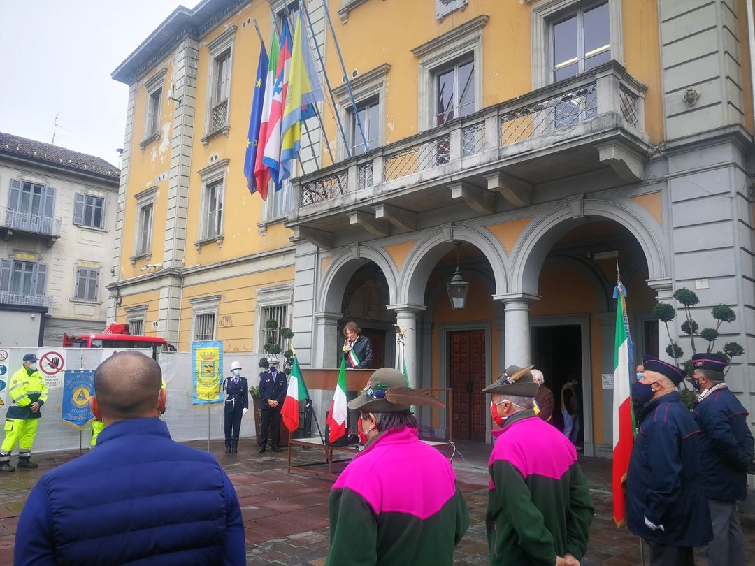 NICHELINO – Il coraggio di affrontare le battaglie di oggi nella commemorazione del 4 novembre