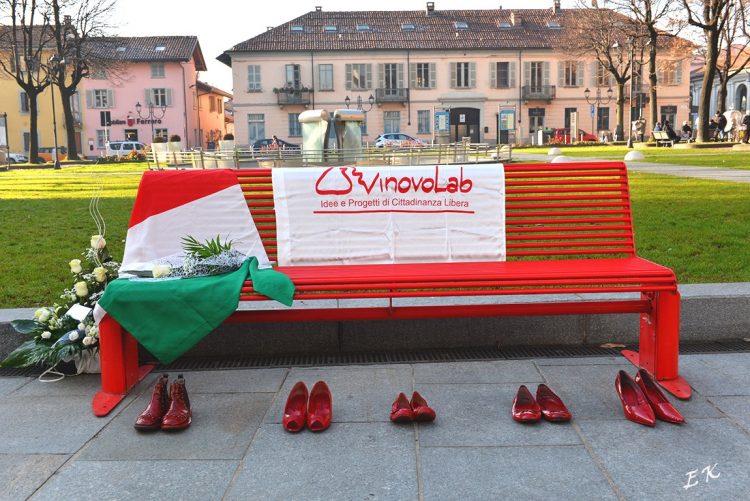 VINOVO – La panchina rossa per Emy. Parla la famiglia: “Ci si domandi perché è stata messa”