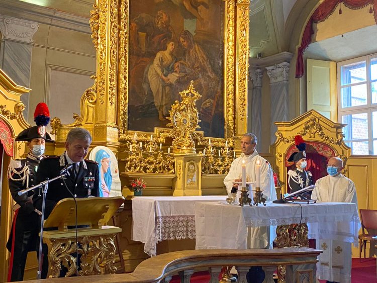 MONCALIERI – Messa della Virgo Fidelis nella cappella reale del Reggimento