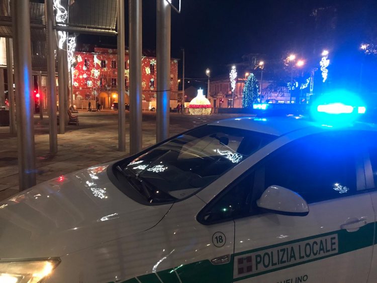 NICHELINO – Si intensificano i controlli della polizia locale anti assembramento