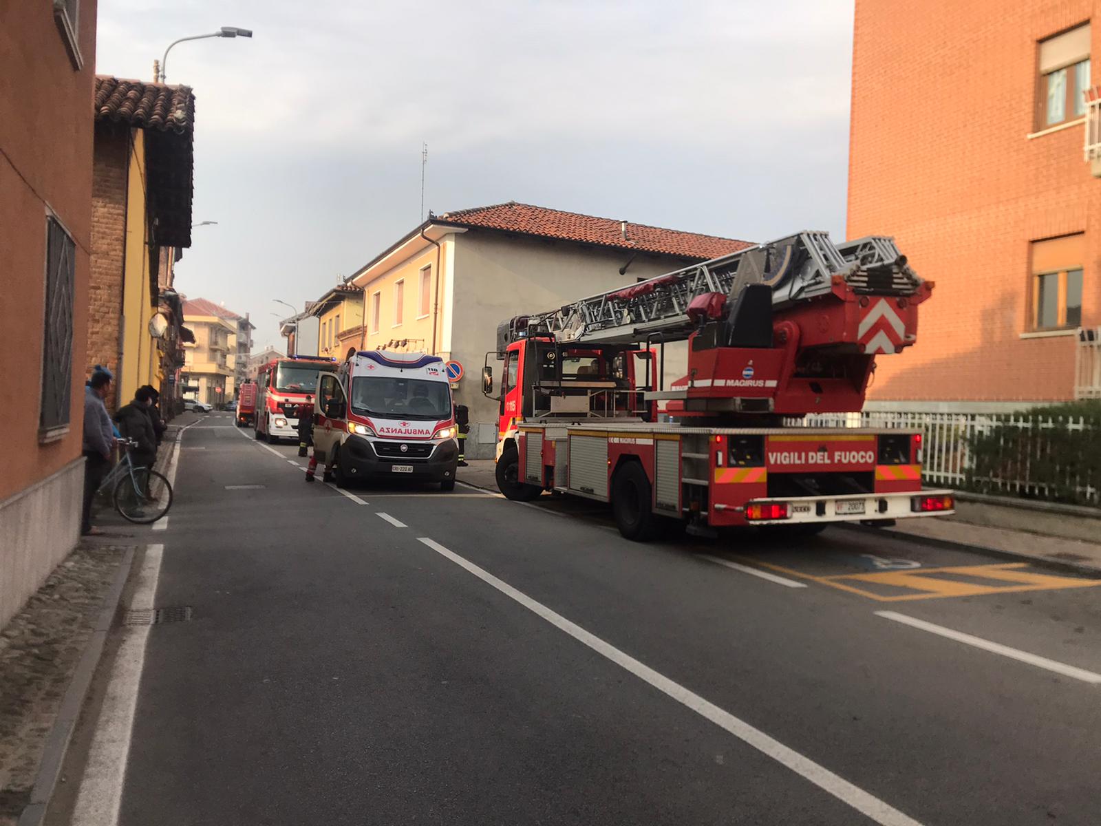 VINOVO – Pensionato intossicato nell’incendio della sua casa