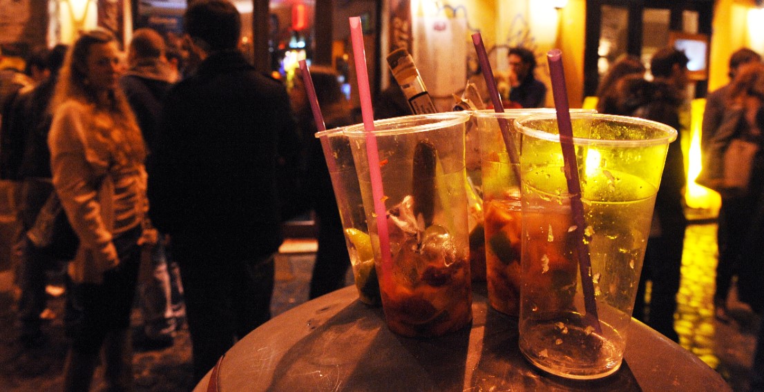 CARMAGNOLA – Stop vendita di alcolici dalle ore per un mese: troppi casi di disturbo e violenze