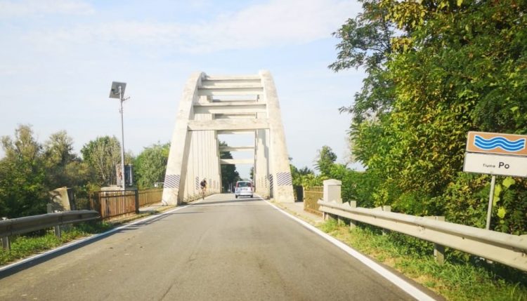 CARIGNANO – Test di sicurezza sul ponte del Po
