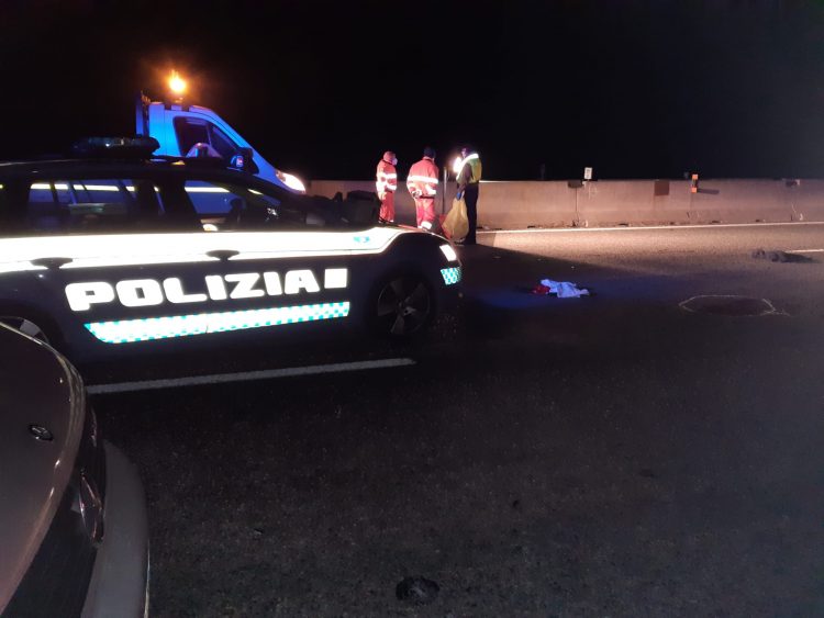 MONCALIERI – Attraversa la sopraelevata: investito e ucciso un 33 enne