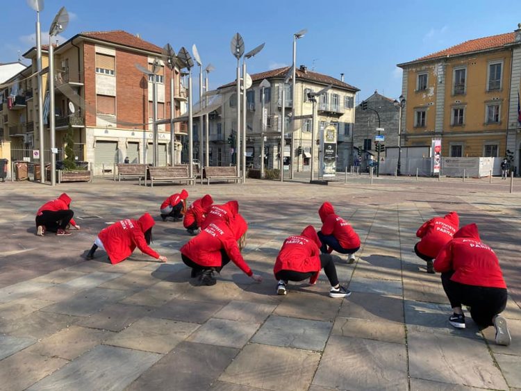 NICHELINO – Flash mob contro le discriminazioni