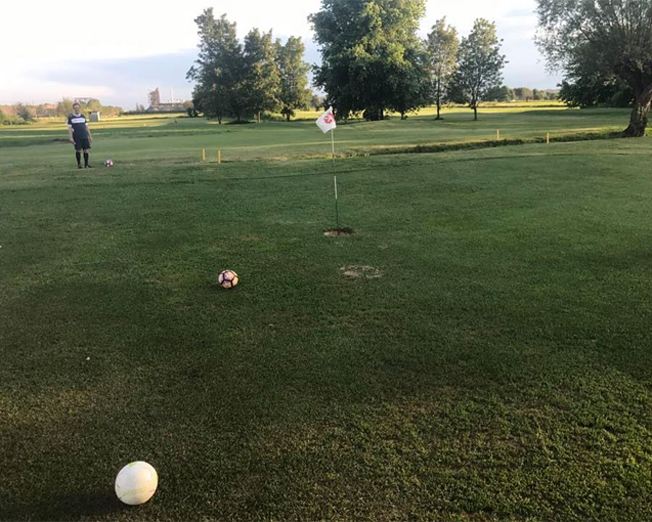 Martedì pomeriggio, 27 aprile, riparte l’attività del Footgolf al Golf Club Moncalieri