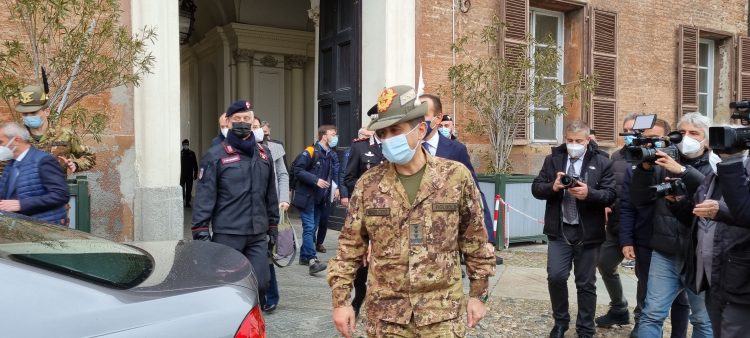 Il generale Figliuolo a Moncalieri: l’Italia è unita nella lotta al Covid