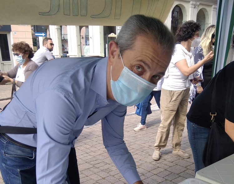 VINOVO – Raccolte 400 firme per chiedere un traporto pubblico migliore
