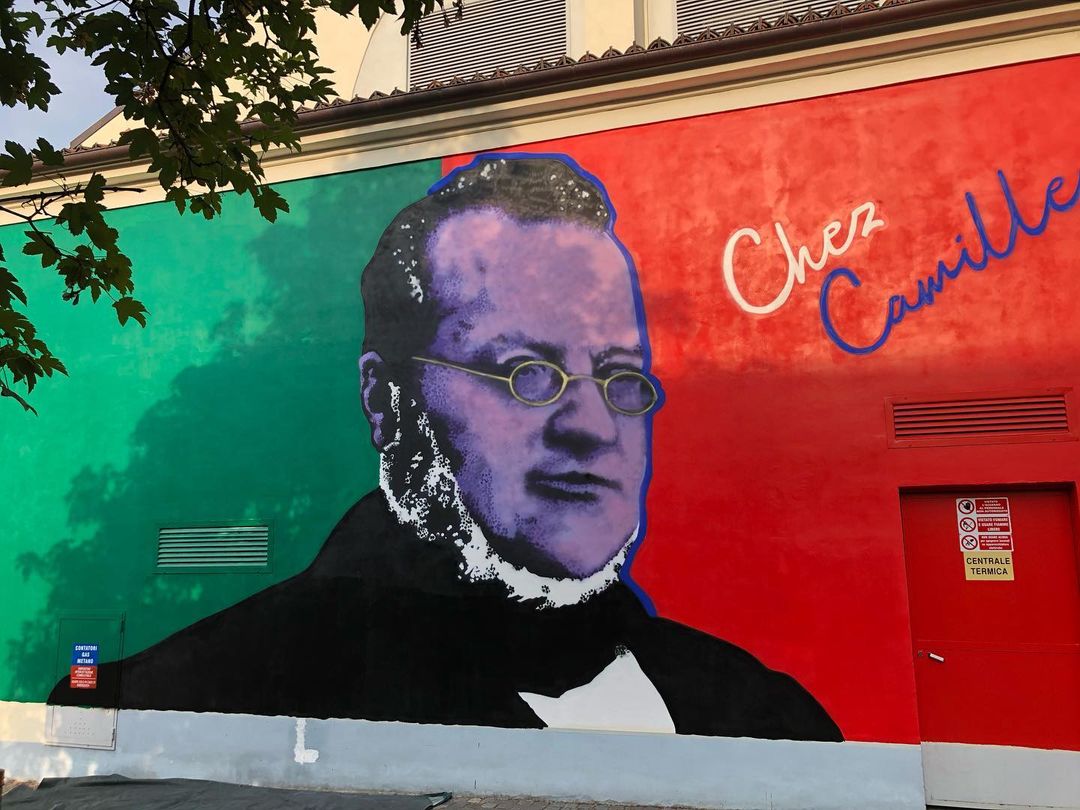 SANTENA – Il nuovo murales dedicato a Cavour