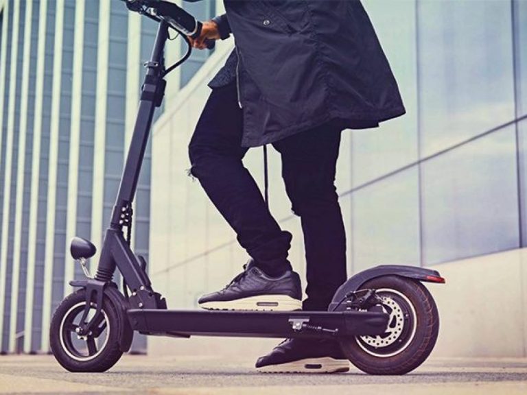 MONOPATTINI – Dal 16 maggio obbligo della targa