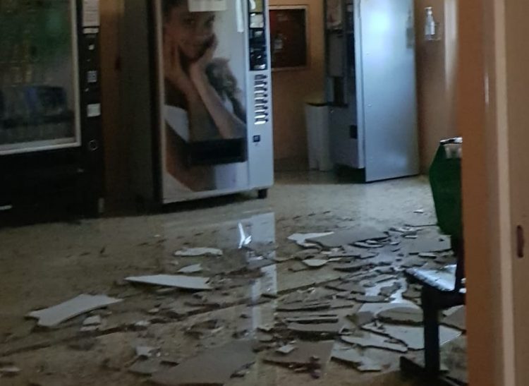 NICHELINO – Crolla in controsoffitto della scuola Enaip per il maltempo
