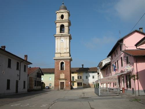 Isolabella, paese in festa per il patrono  con cibo e musica