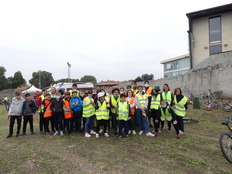 SANTENA – 200 partecipanti alla giornata ecologica in città