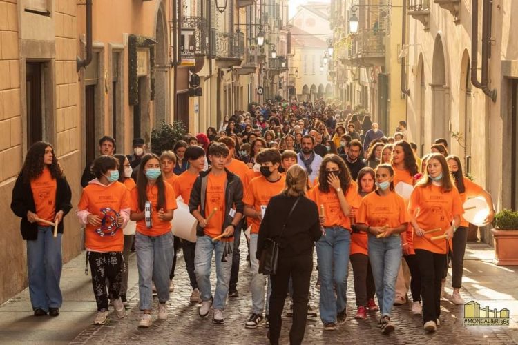 MONCALIERI – Successo per la camminata dei diritti