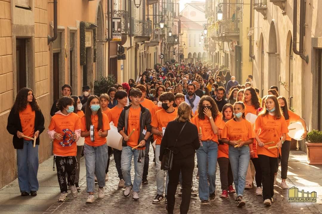 MONCALIERI – Successo per la camminata dei diritti