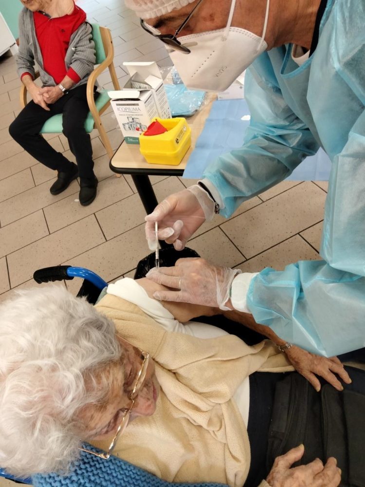 CARMAGNOLA – Alla Sereni Orizzonti conclusa la somministrazione della terza dose
