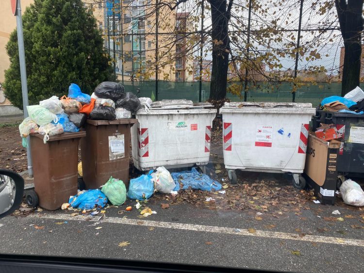 NICHELINO – Nuove segnalazioni di abbandoni di rifiuti in strada