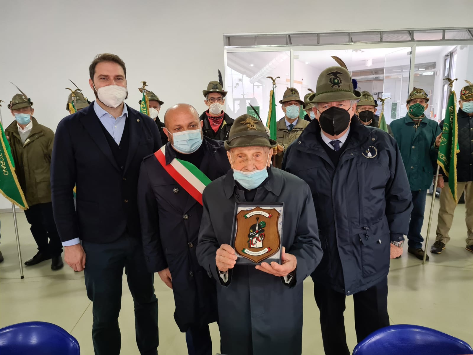 CARMAGNOLA – Giornata di omaggio all’alpino ultracentenario