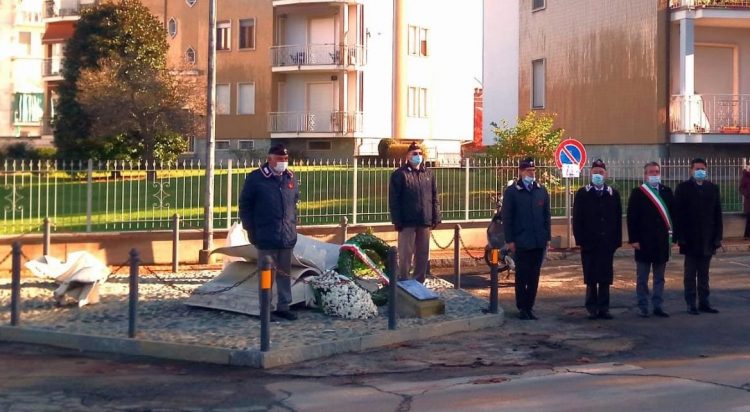 VILLASTELLONE – Festa per il trentennale della sezione locale dell’associazione nazionale carabinieri