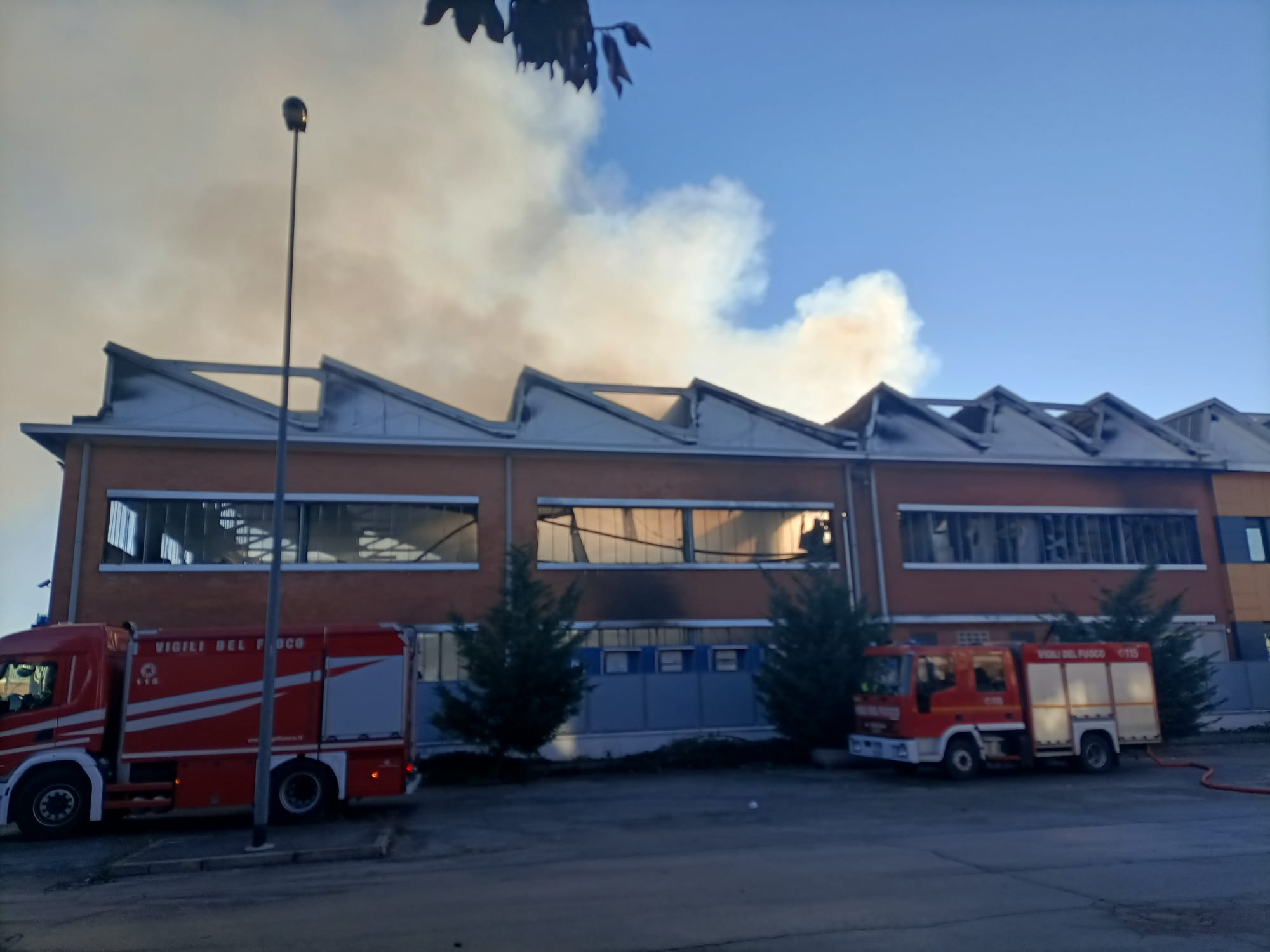 COVAR – L’incendio della Demap mette in difficoltà la raccolta plastica
