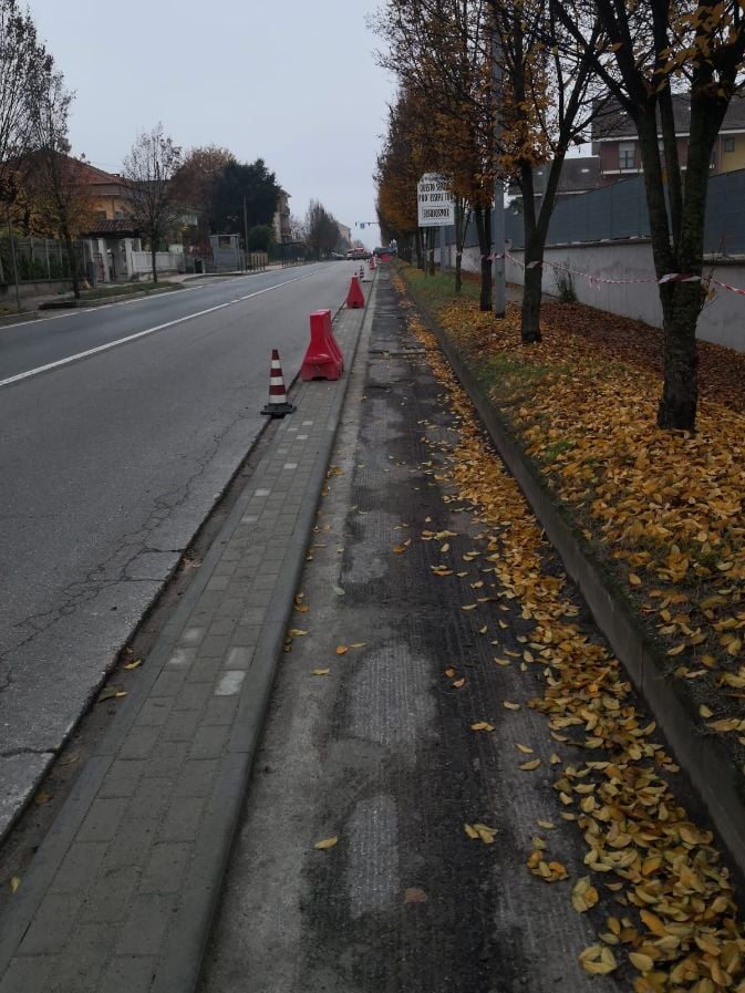LA LOGGIA – Lavori in strada Carignano per ridurre la velocità delle auto