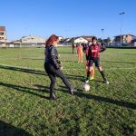 carmagnola-le-ragazze-del-salsasio-calcio-dicono-no-alla-violenza-sulle-donne