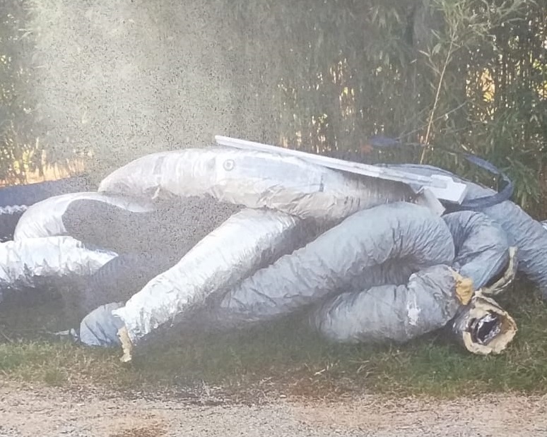 LA LOGGIA – Scarica rifiuti industriali sulle strade: denunciato dalla polizia locale