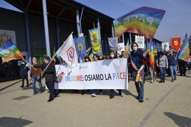 NICHELINO – Successo per la Marcia della Pace