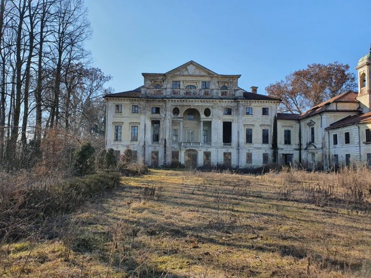 LA LOGGIA – Una raccolta firme per Villa Carpeneto