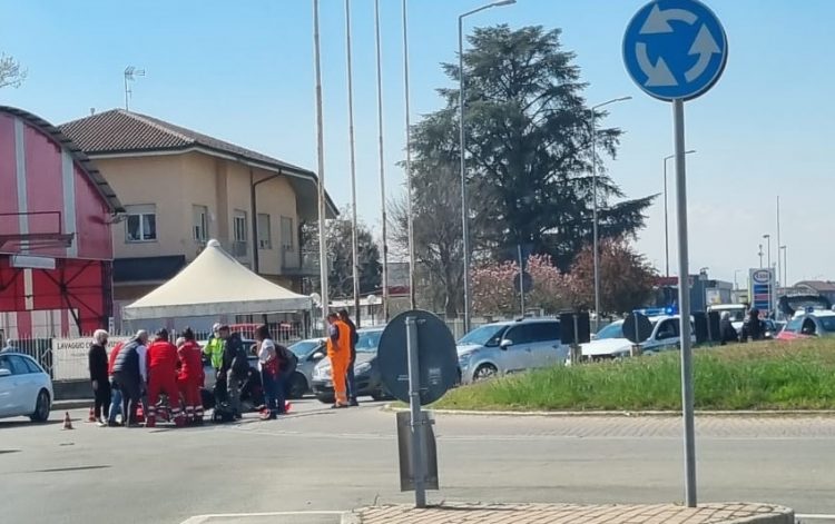 MONCALIERI – Incidente corso Savona: motociclista in ospedale