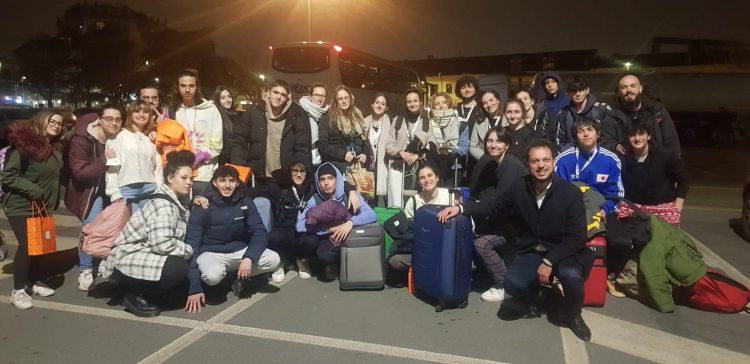 MONCALIERI – Il ritorno dei ragazzi da viaggio ai campi di sterminio