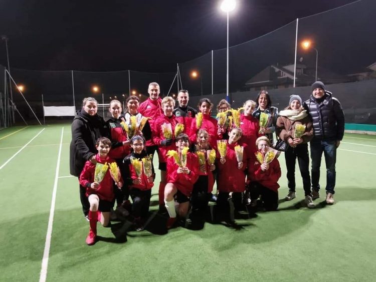 CARMAGNOLA – Continua con successo l’attività della scuola calcio femminile a Salsasio