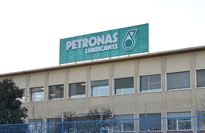 VILASTELLONE – Bonus Pandemia per i dipendenti Petronas